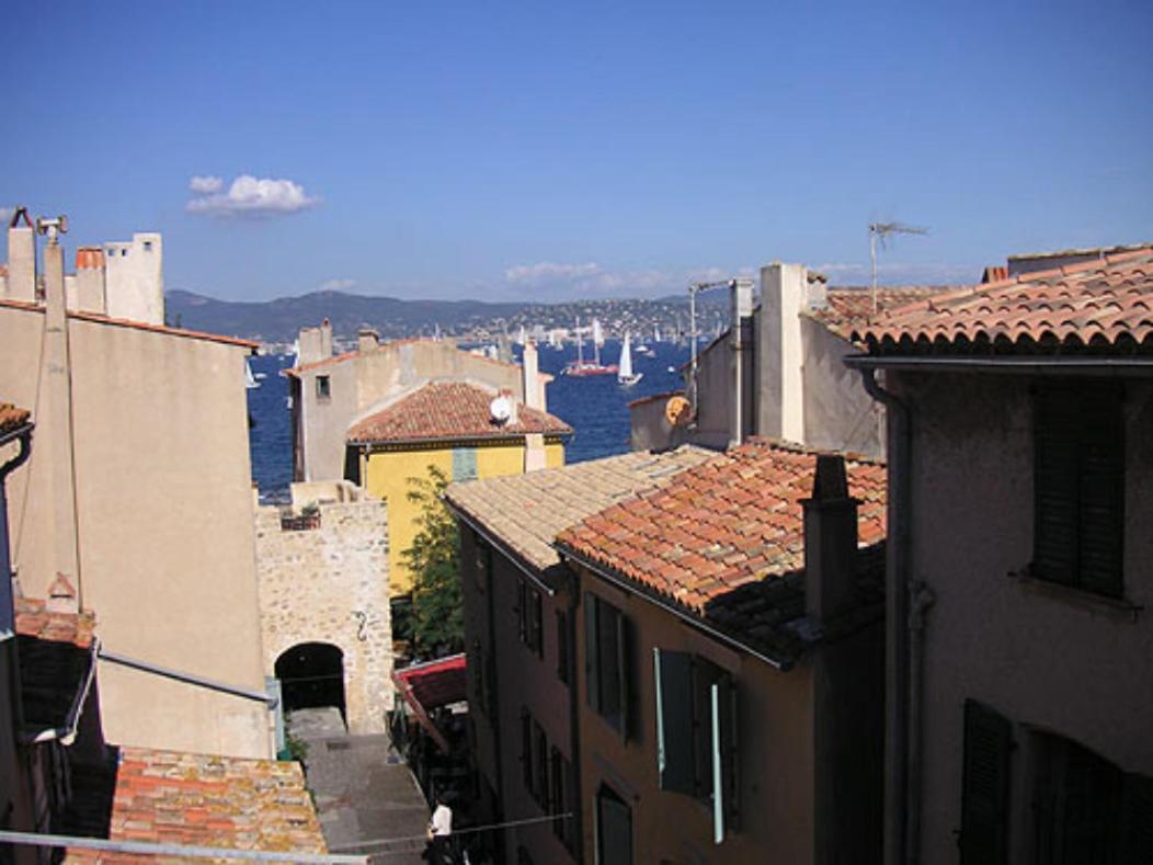 Elegant Flat Central Tropez With Terrace